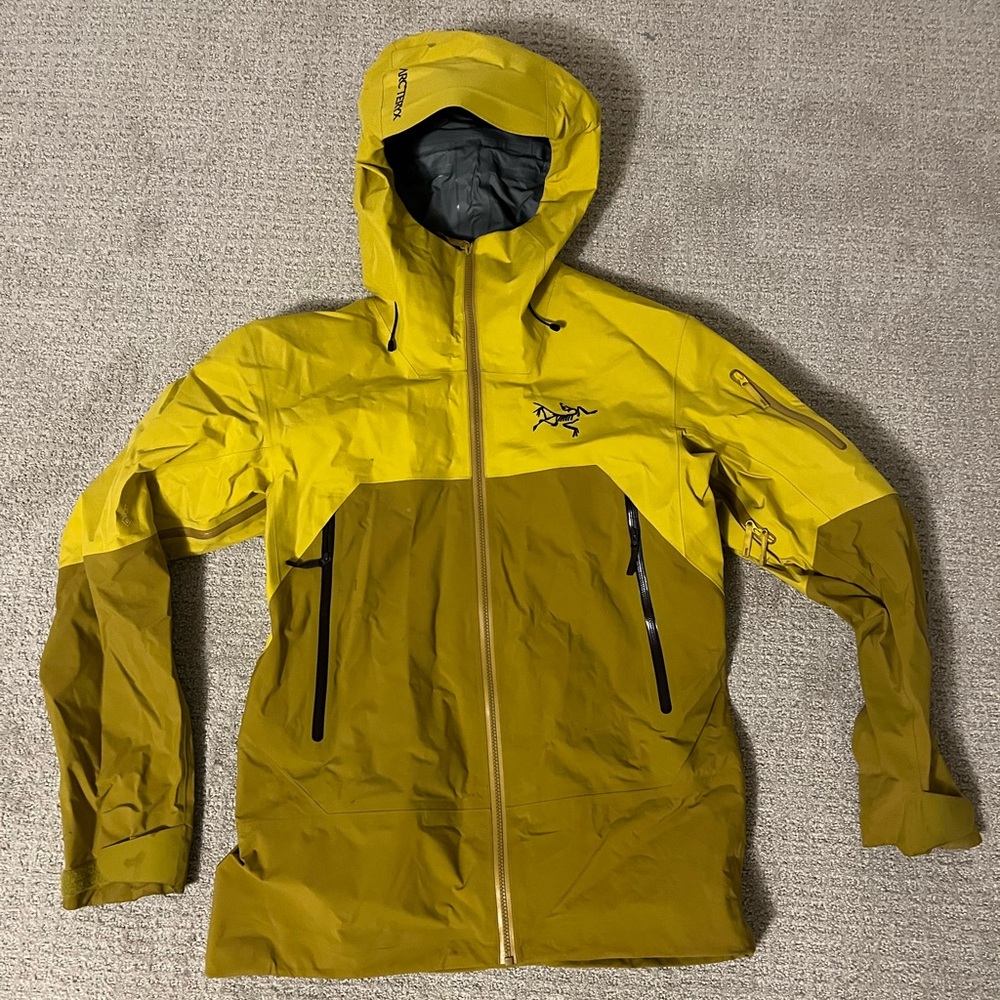 Arc’teryx Rush Gore-Tex Pro Medium Men’s